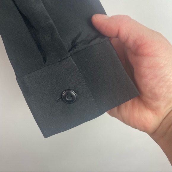 Diane Von Furstenburg Windona Black Panther Lace 100% Silk Blouse V-Neck Size 6 - Picture 6 of 16